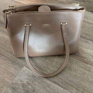 Furla 3-pocket purse